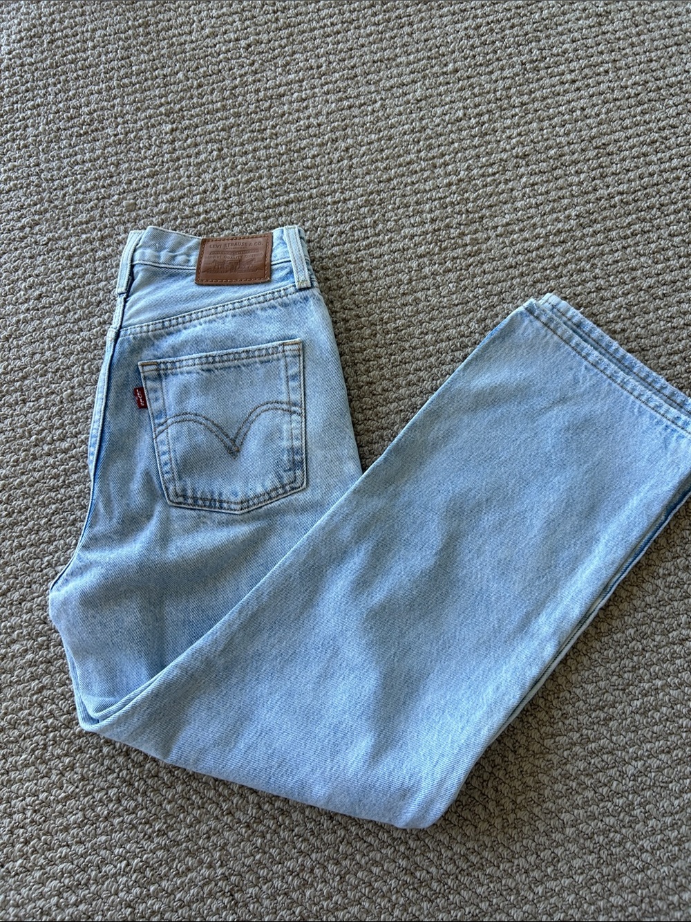 Light Blue ribcage strait ankle Jeans Levi’s